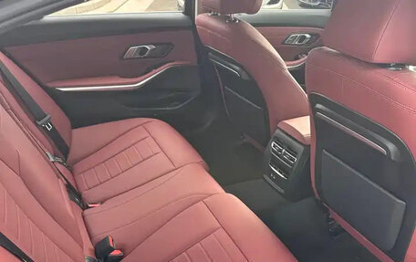 BMW 3 серия, 2021 год, 2 372 000 рублей, 8 фотография