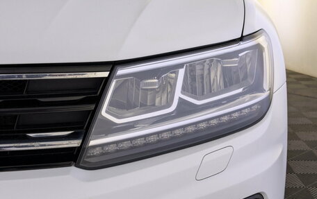 Volkswagen Tiguan II, 2020 год, 2 180 000 рублей, 12 фотография