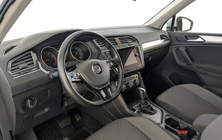 Volkswagen Tiguan II, 2020 год, 2 180 000 рублей, 15 фотография