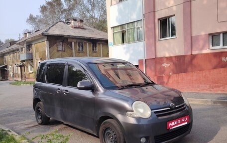 Toyota Sienta I, 2015 год, 730 000 рублей, 2 фотография