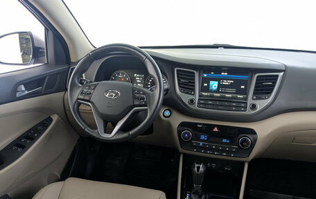 Hyundai Tucson III, 2017 год, 1 950 000 рублей, 23 фотография