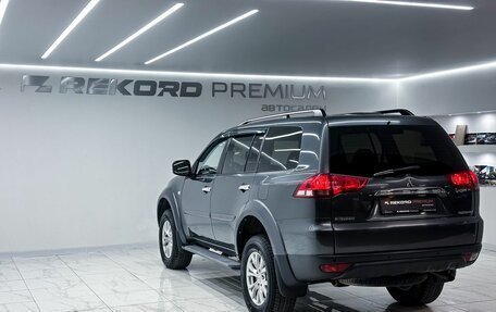 Mitsubishi Pajero Sport II рестайлинг, 2014 год, 2 450 000 рублей, 21 фотография