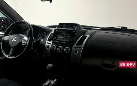 Mitsubishi Pajero Sport II рестайлинг, 2014 год, 2 450 000 рублей, 20 фотография