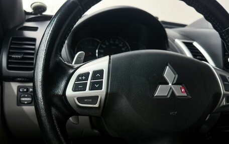 Mitsubishi Pajero Sport II рестайлинг, 2014 год, 2 450 000 рублей, 9 фотография