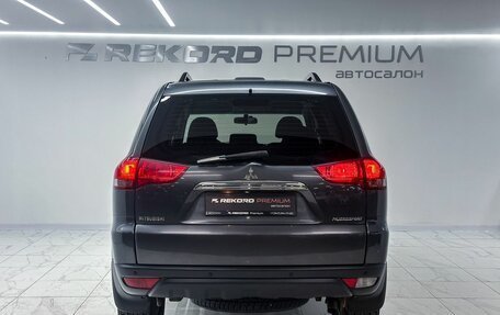 Mitsubishi Pajero Sport II рестайлинг, 2014 год, 2 450 000 рублей, 23 фотография