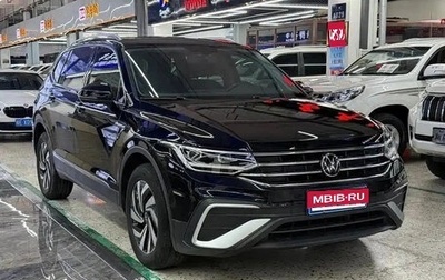 Volkswagen Tiguan II, 2022 год, 2 235 000 рублей, 1 фотография