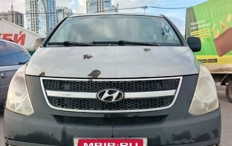 Hyundai Grand Starex Grand Starex I рестайлинг 2, 2011 год, 555 555 рублей, 2 фотография