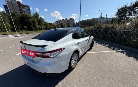 Toyota Camry, 2019 год, 2 790 000 рублей, 4 фотография