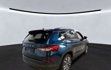 Skoda Kodiaq I, 2022 год, 2 690 000 рублей, 2 фотография