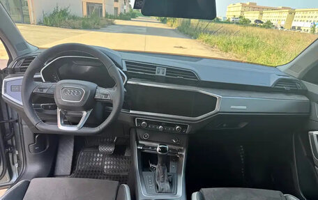 Audi Q3, 2023 год, 2 500 001 рублей, 9 фотография