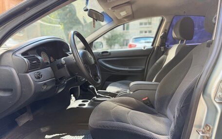 Dodge Stratus II, 2005 год, 270 000 рублей, 13 фотография