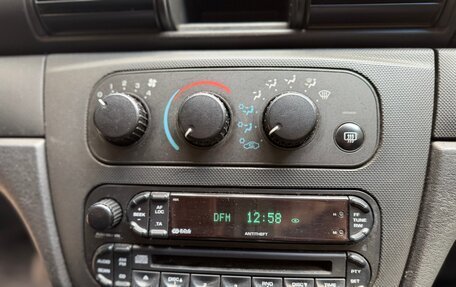 Dodge Stratus II, 2005 год, 270 000 рублей, 18 фотография