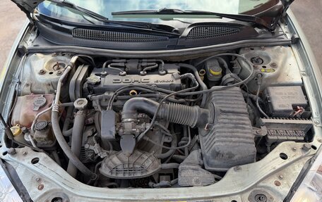 Dodge Stratus II, 2005 год, 270 000 рублей, 35 фотография
