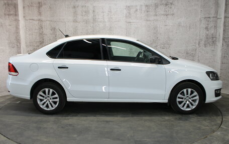 Volkswagen Polo VI (EU Market), 2017 год, 1 109 000 рублей, 4 фотография