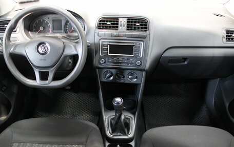 Volkswagen Polo VI (EU Market), 2017 год, 1 109 000 рублей, 9 фотография