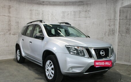 Nissan Terrano III, 2018 год, 1 335 000 рублей, 3 фотография