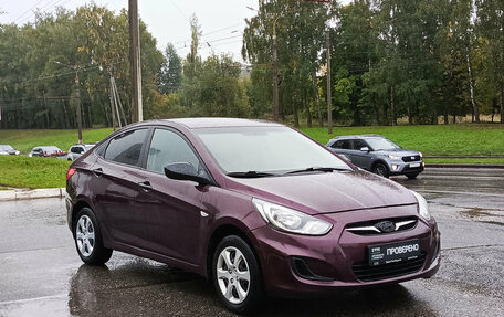 Hyundai Solaris II рестайлинг, 2012 год, 660 000 рублей, 7 фотография