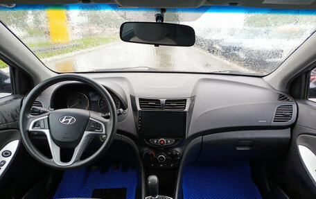Hyundai Solaris II рестайлинг, 2012 год, 660 000 рублей, 18 фотография