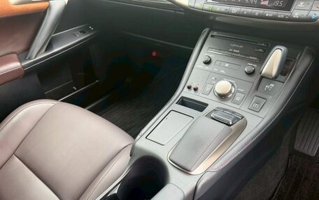 Lexus CT I рестайлинг, 2022 год, 1 737 000 рублей, 23 фотография