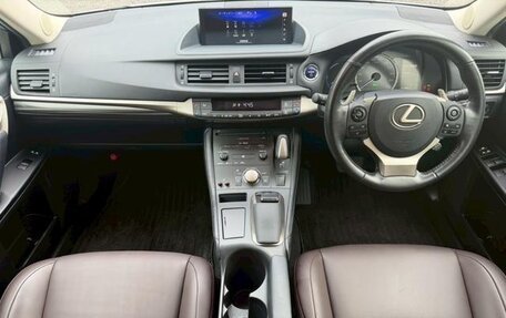Lexus CT I рестайлинг, 2022 год, 1 737 000 рублей, 29 фотография