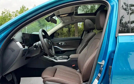 BMW 3 серия, 2023 год, 2 795 000 рублей, 9 фотография