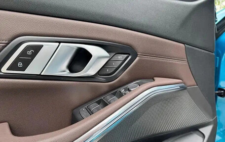 BMW 3 серия, 2023 год, 2 795 000 рублей, 13 фотография