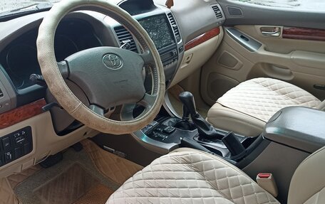 Toyota Land Cruiser Prado 120 рестайлинг, 2004 год, 1 800 000 рублей, 3 фотография