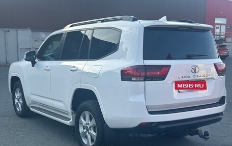 Toyota Land Cruiser, 2022 год, 11 000 000 рублей, 6 фотография