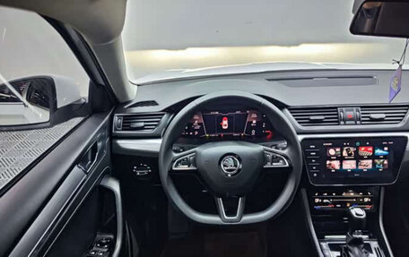Skoda Superb III рестайлинг, 2023 год, 1 580 000 рублей, 8 фотография