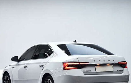 Skoda Superb III рестайлинг, 2023 год, 1 580 000 рублей, 5 фотография