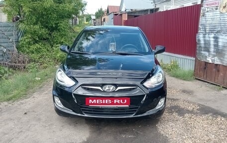 Hyundai Solaris II рестайлинг, 2012 год, 950 000 рублей, 4 фотография
