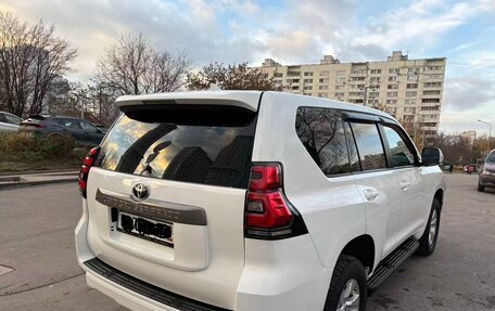 Toyota Land Cruiser Prado 150 рестайлинг 2, 2018 год, 4 370 000 рублей, 4 фотография