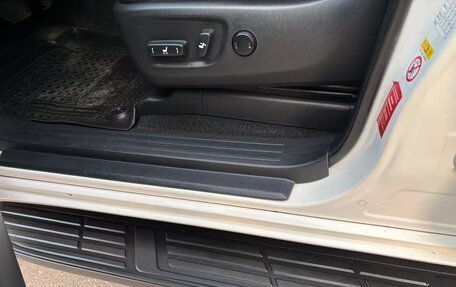 Toyota Land Cruiser Prado 150 рестайлинг 2, 2018 год, 4 370 000 рублей, 17 фотография