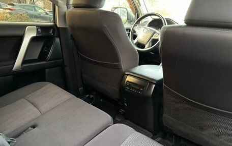 Toyota Land Cruiser Prado 150 рестайлинг 2, 2018 год, 4 370 000 рублей, 18 фотография