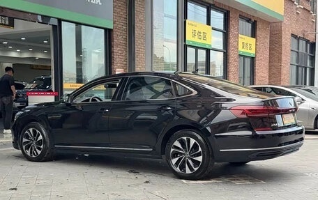 Volkswagen Passat, 2025 год, 1 900 000 рублей, 6 фотография