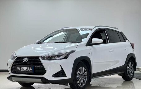 Toyota Yaris XP150 рестайлинг, 2023 год, 955 000 рублей, 1 фотография