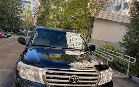 Toyota Land Cruiser 200, 2011 год, 3 300 000 рублей, 10 фотография