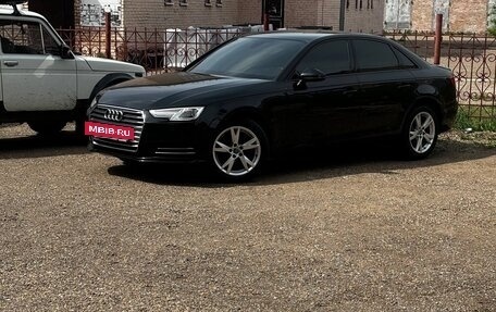 Audi A4, 2015 год, 1 850 000 рублей, 10 фотография