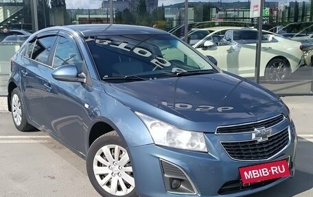 Chevrolet Cruze II, 2013 год, 630 000 рублей, 3 фотография
