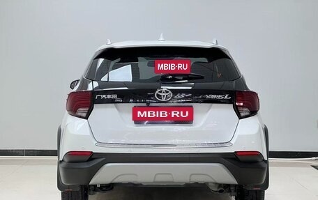 Toyota Yaris XP150 рестайлинг, 2023 год, 955 000 рублей, 5 фотография