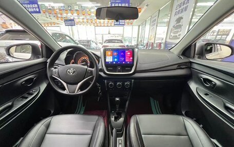 Toyota Yaris XP150 рестайлинг, 2023 год, 955 000 рублей, 10 фотография