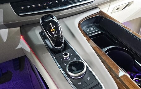 Cadillac Escalade V, 2023 год, 13 660 000 рублей, 7 фотография