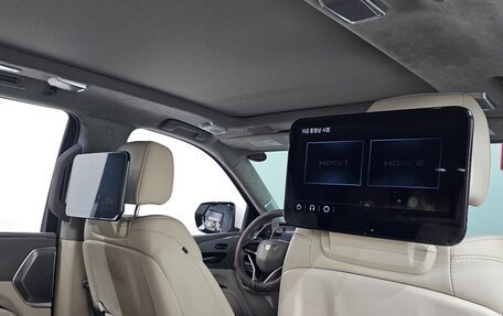 Cadillac Escalade V, 2023 год, 13 660 000 рублей, 5 фотография