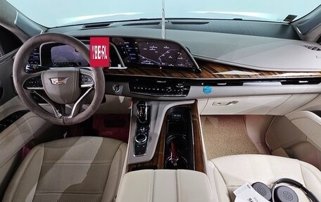Cadillac Escalade V, 2023 год, 13 660 000 рублей, 3 фотография