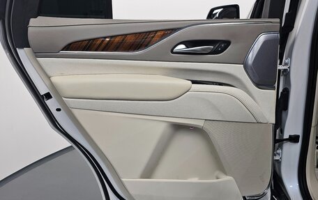 Cadillac Escalade V, 2023 год, 13 660 000 рублей, 14 фотография