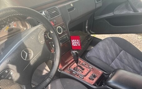 Mercedes-Benz E-Класс, 2000 год, 430 000 рублей, 5 фотография