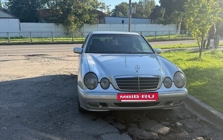 Mercedes-Benz E-Класс, 2000 год, 430 000 рублей, 2 фотография