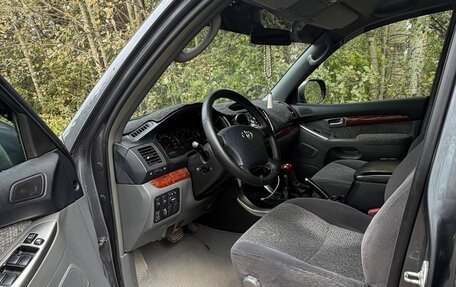 Toyota Land Cruiser Prado 120 рестайлинг, 2007 год, 2 340 000 рублей, 13 фотография