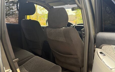 Toyota Land Cruiser Prado 120 рестайлинг, 2007 год, 2 340 000 рублей, 9 фотография