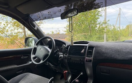 Toyota Land Cruiser Prado 120 рестайлинг, 2007 год, 2 340 000 рублей, 11 фотография